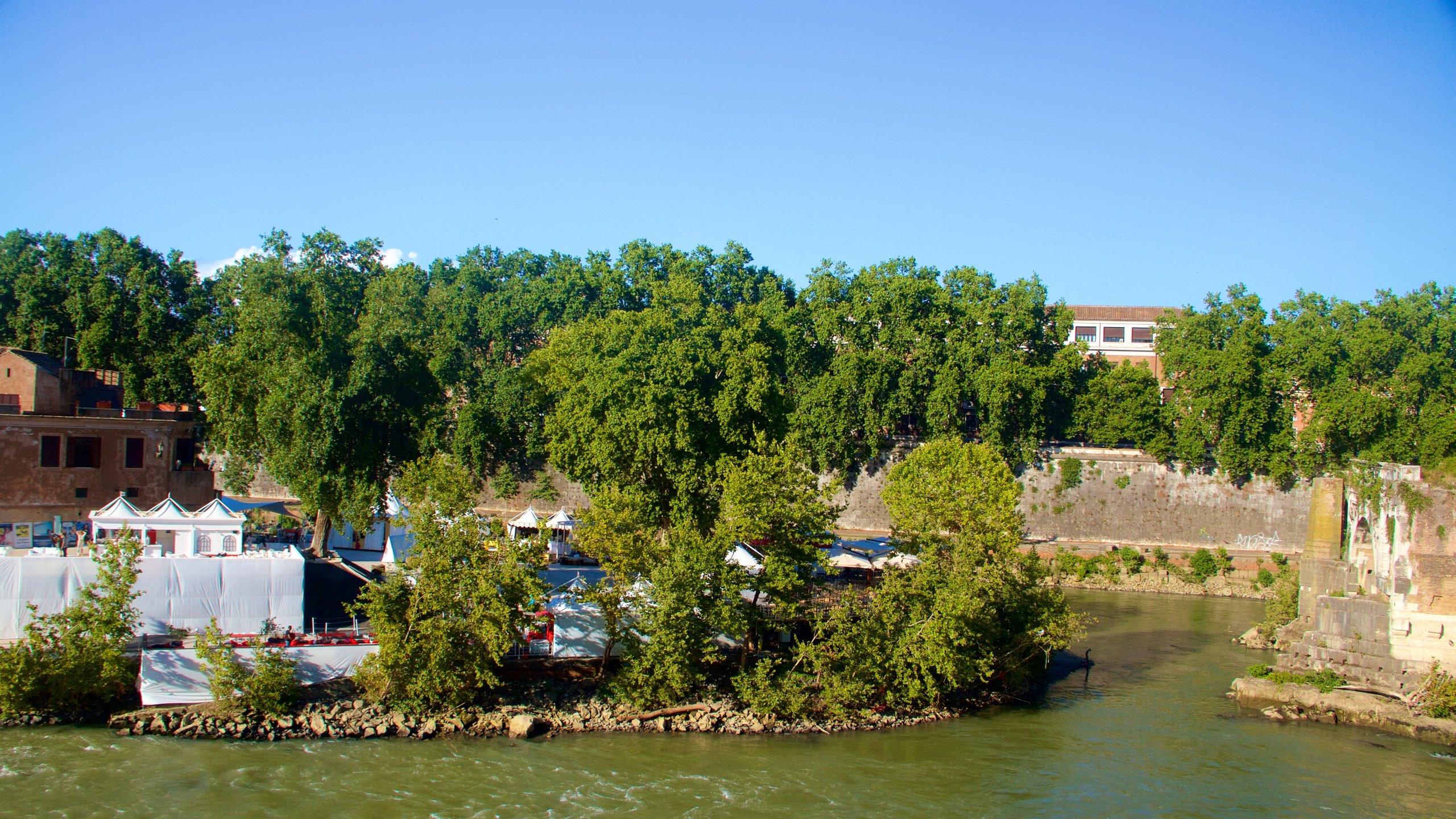 Tiber River, Lazio, IT