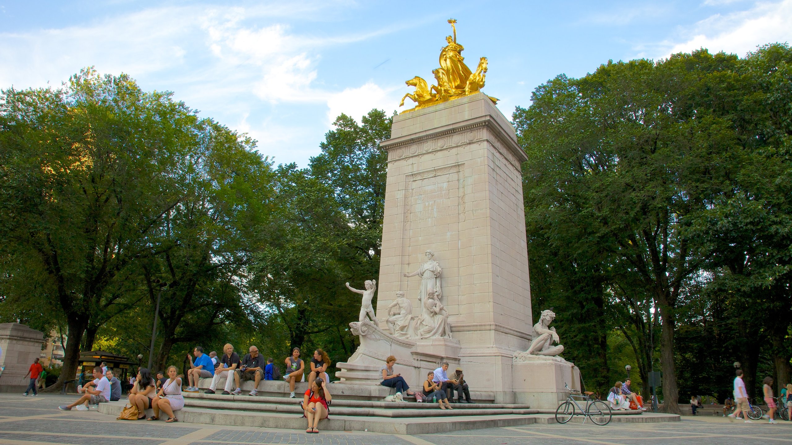 Columbus Circle Subway, Central Park, New York, US
