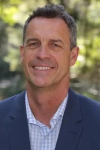 Richard Pearson as Editor in Maleficent (05/2014)