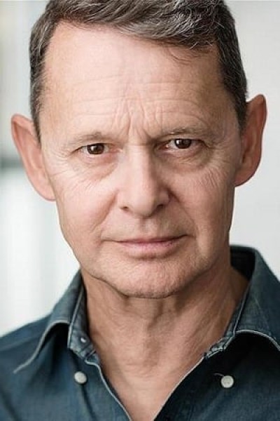 Jonathan Oliver profile image