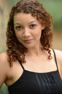 Julia Holt as Pedestrian (uncredited) in Jack Reacher: Never Go Back (10/2016)