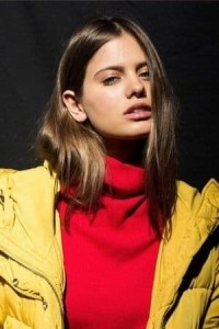 Sara Vidal as Rosinha in Season 1 (08/2022)