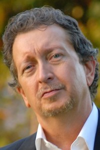 Phil Hawn as Mailman in Big Momma's House (05/2000)