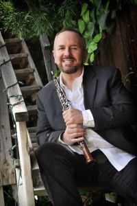 Tom Boyd as Musician in Shrek 2 (05/2004)