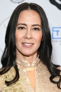 Angelique Midthunder as Woman in Arizona (08/2018)