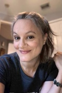 Mindy Marin as Casting in Anaconda (04/1997)