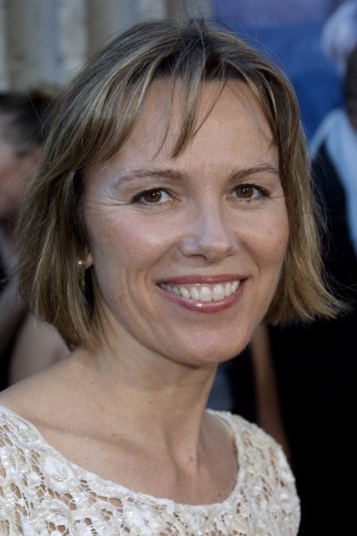 Lucinda Jenney profile image