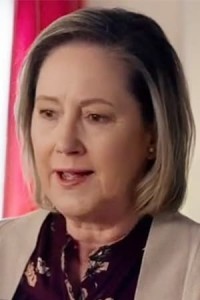 Christine Lippa as Woman with dog in Dr. Dolittle 3 (04/2006)