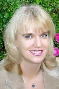 Rachel Bolt as Musician in Shrek 2 (05/2004)