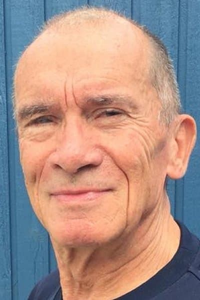 Erik Holmey profile image