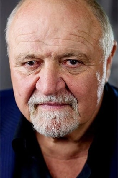 Steve Eastin profile image