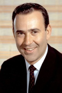 Carl Reiner as Saul Bloom in Ocean's Eleven (12/2001)