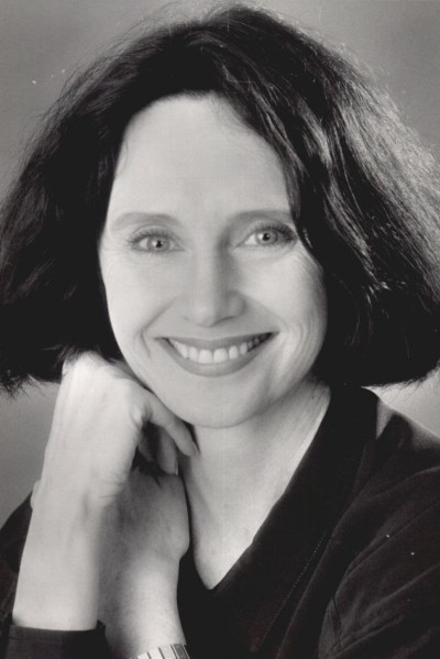 Mary Jo Deschanel profile image