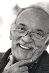 León Singer as Don Pablo in Amistad (12/1997)