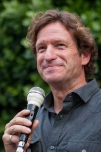 Christian Diaz de Bedoya as Location Manager in Season 2 (02/2016)