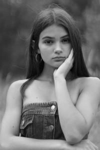 Lara Decaro as School Girl in Zack Snyder's Justice League (03/2021)