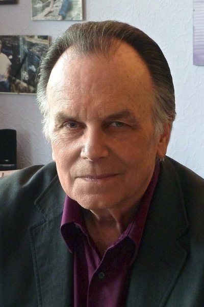 Gary Kurtz profile image