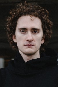 Ronald Pelin as Art Gallery Employee (uncredited) in Tenet (08/2020)