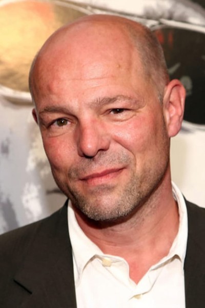 Simon Cellan Jones profile image