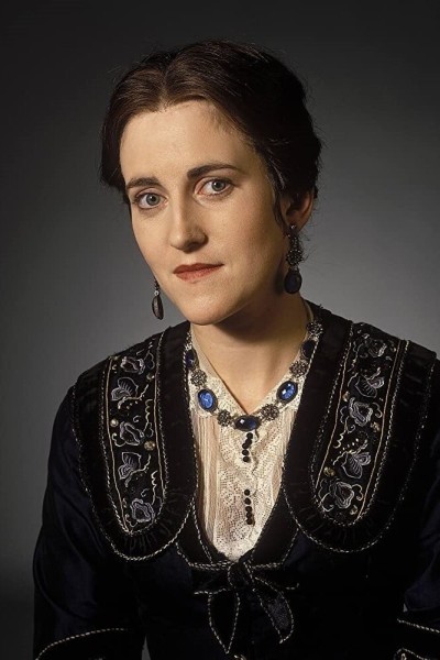 Sylvestra Le Touzel profile image