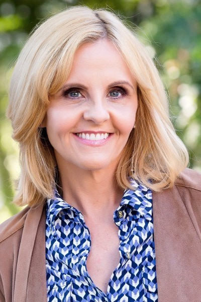 Julie Glaze Houlihan profile image