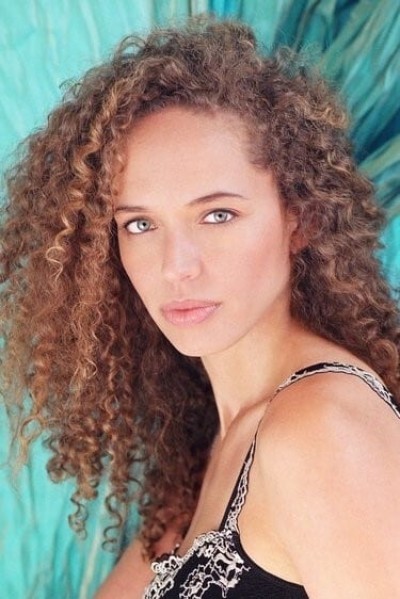 Fanshen Cox profile image