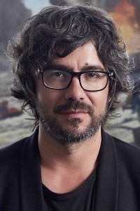 Migue Amoedo as Camera Operator in Season 1 (05/2017)