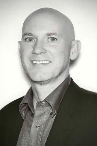 Sam Restivo as Additional Editor in The Greatest Showman (12/2017)