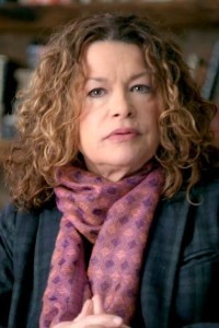 Elissa Bello as 2D Artist in Minority Report (06/2002)