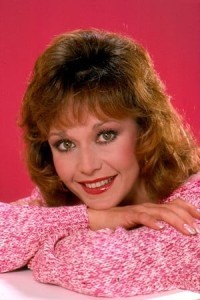 Lenore Kasdorf as Mrs. Rico in Starship Troopers (11/1997)