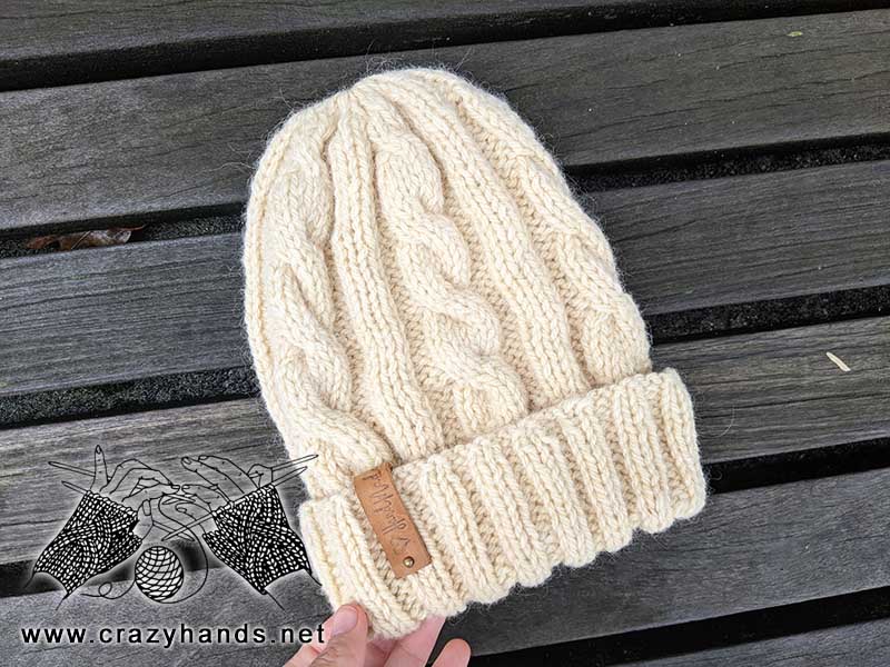 Crème Brûlée Cable Knit Hat Pattern (Straight Needles)