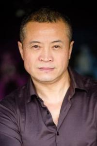 Vincent Wang as Un pilote de MiG in Tomorrow Never Dies (12/1997)