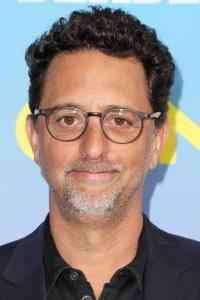 Grant Heslov as Doctor in The Monuments Men (01/2014)