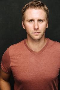 Jesse Malinowski as Aide at Parasource OPS Center in Jack Reacher: Never Go Back (10/2016)