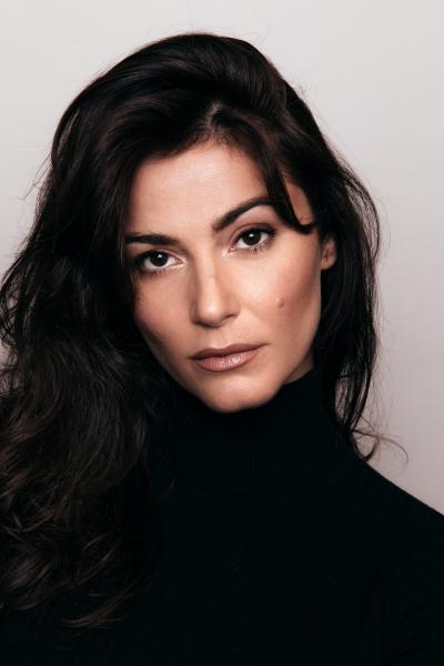 Elysia Rotaru profile image
