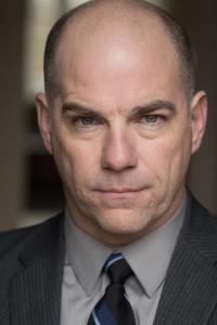 Anthony Reynolds as Officer Wedge in Prisoners (09/2013)