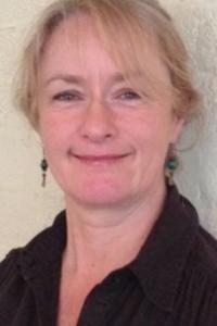 Karen Lindsay-Stewart as Casting in Harry Potter and the Philosopher's Stone (11/2001)