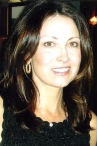 Marianne Maddalena as Producer in Scream 2 (12/1997)