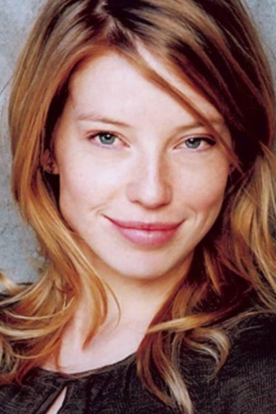 Joanna Douglas profile image