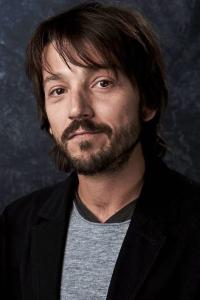 Diego Luna as Cassian Andor in Season 1 (09/2022)