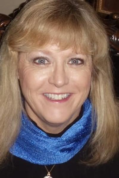 Carolyn Campbell profile image