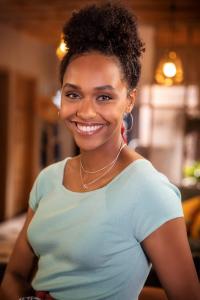 Jean Janssens as Pilar in Season 3 (02/2022)