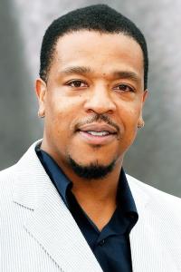 Russell Hornsby as Late Night Courier in Meet the Parents (10/2000)
