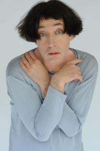 Emo Philips as Associate Producer in Meet the Parents (10/2000)