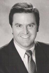 Richard Saxton as Newscaster in Nutty Professor II: The Klumps (07/2000)