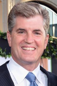 Jim Whitaker as Co-Producer in Nutty Professor II: The Klumps (07/2000)