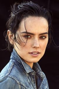 Daisy Ridley as Mary Debenham in Murder on the Orient Express (11/2017)