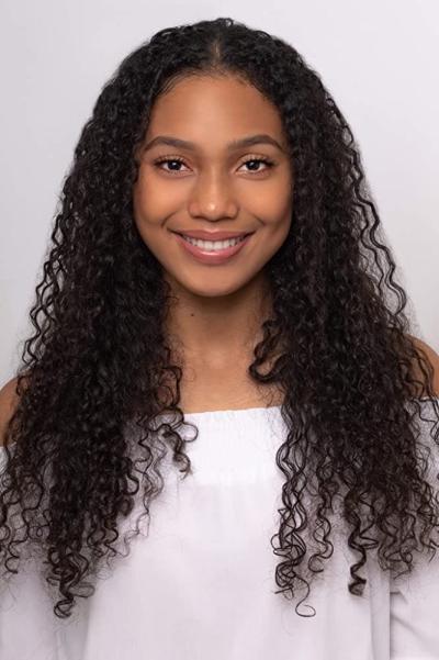 Emily Bell profile image