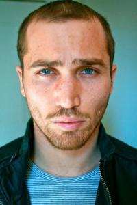 Stephen Izzi as Stunt Double in Inception (07/2010)