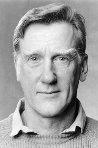Donald Moffat as President Bennett in Clear and Present Danger (08/1994)